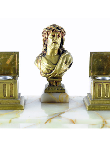 Escribanía en mármol con busto de Cristo y tinteros en Bronce. Pps. siglo XX.